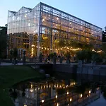 Tulip Centre 호텔 3*