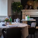 Tulip Centre 호텔 3*