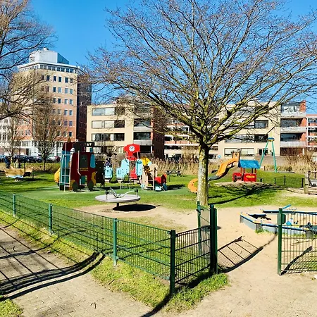 מלון Tulip Centre 3*
