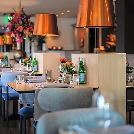Hotel Tulip Centre 3*