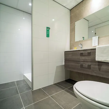 Tulip Centre Hotel 3*