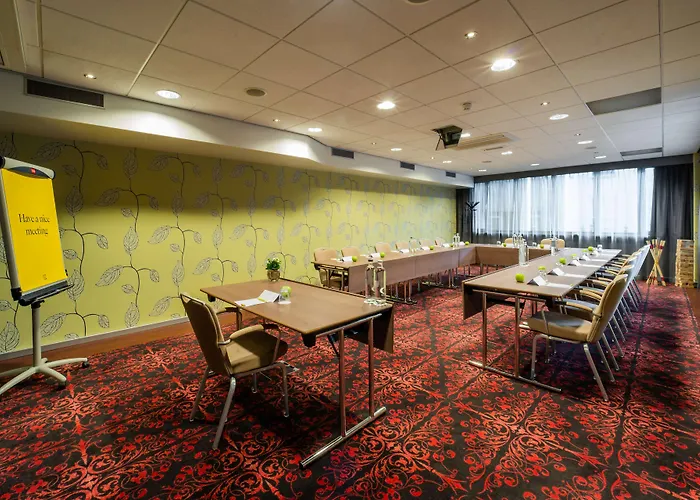 Tulip Centre Otel 3*