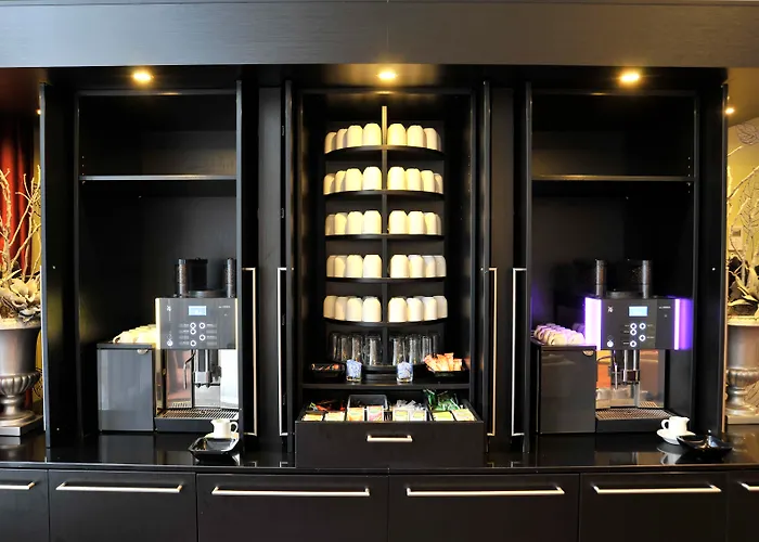 Tulip Centre Hotel 3*