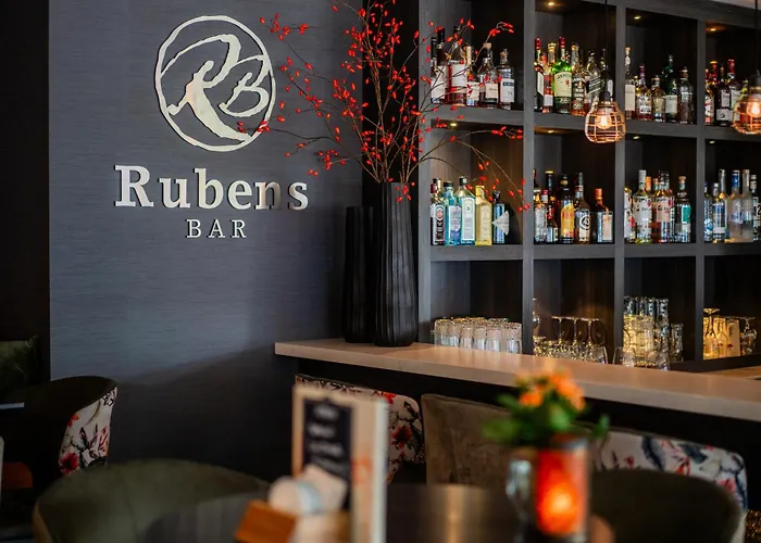 Hotel Tulip Centre 3*