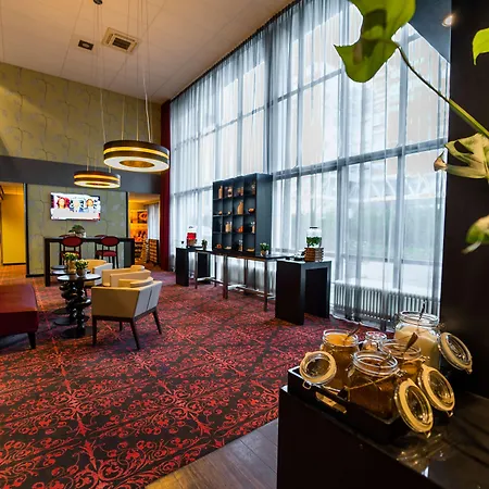Tulip Centre 3*