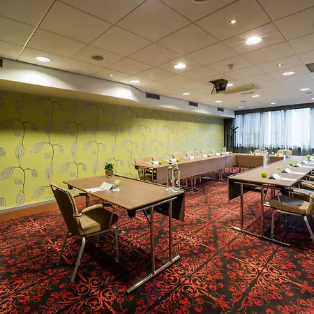Tulip Centre Otel 3*