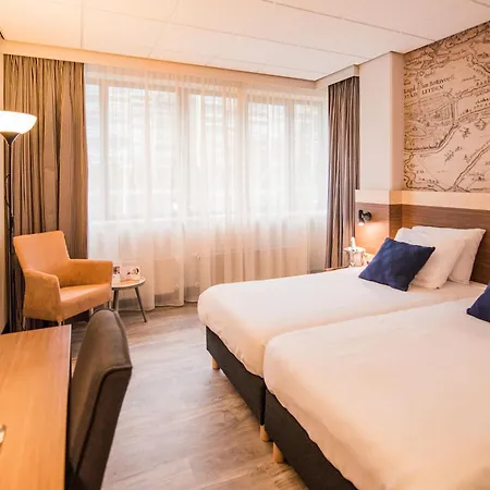 Otel Tulip Centre 3*