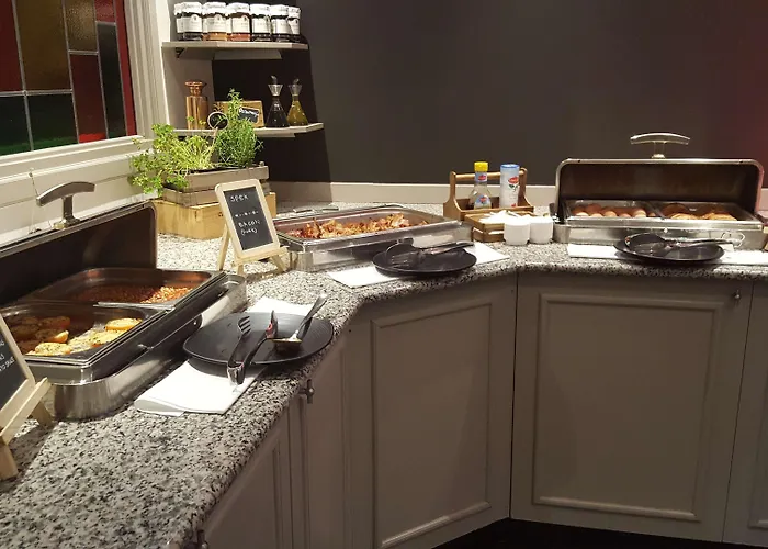 Hotel Tulip Centre 3*